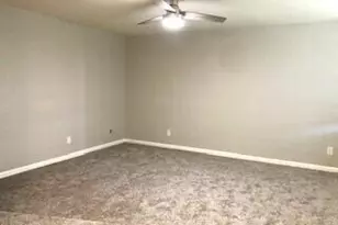 9911 N 95th Dr, Peoria, AZ 85345 - Photo 2