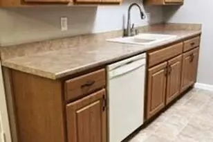 9911 N 95th Dr, Peoria, AZ 85345 - Photo 4