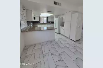 517 W Peralta Avenue, Mesa, AZ 85210 - Photo 6