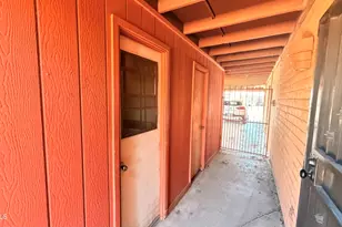 3230 E McKinley St, Phoenix, AZ 85008 - Photo 28