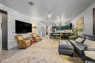 18514 W Thistle Landing Dr, Goodyear, AZ 85338 - Photo 6