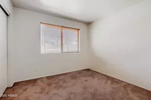 864 E Paradise Ln, Phoenix, AZ 85022 - Photo 18