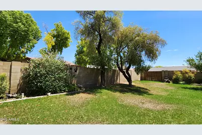 864 E Paradise Lane, Phoenix, AZ 85022 - Photo 4