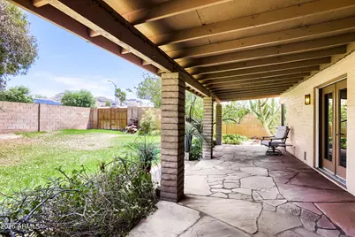 864 E Paradise Lane, Phoenix, AZ 85022 - Photo 2