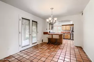 864 E Paradise Ln, Phoenix, AZ 85022 - Photo 8