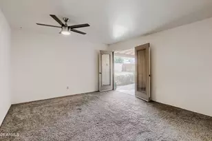 864 E Paradise Ln, Phoenix, AZ 85022 - Photo 12