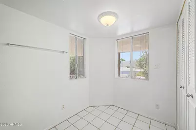 7711 E Sandalwood Drive, Scottsdale, AZ 85250 - Photo 8