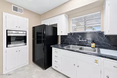6532 W Medlock Drive, Glendale, AZ 85301 - Photo 14