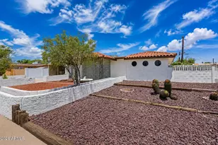 6532 W Medlock Dr, Glendale, AZ 85301 - Photo 2