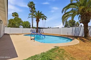 3518 E Angela Dr, Phoenix, AZ 85032 - Photo 28