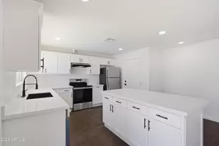 3518 E Angela Dr, Phoenix, AZ 85032 - Photo 6