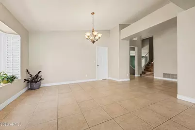 5721 W Mariposa Grande Lane, Glendale, AZ 85310 - Photo 4