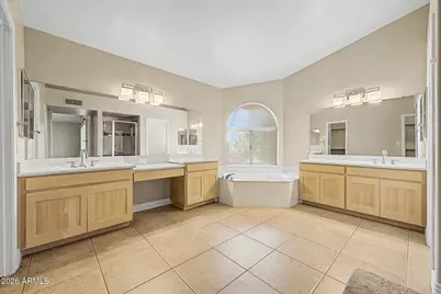 5721 W Mariposa Grande Lane, Glendale, AZ 85310 - Photo 12