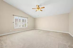 5721 W Mariposa Grande Ln, Glendale, AZ 85310 - Photo 10