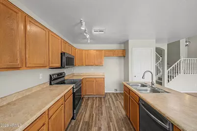 41235 N Cambria Drive, San Tan Valley, AZ 85140 - Photo 8