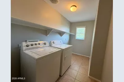 825 S Henry Lane, Gilbert, AZ 85296 - Photo 32