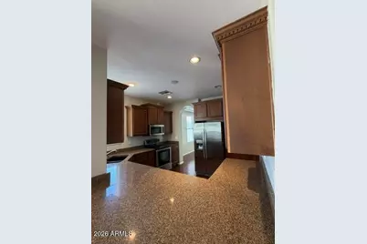 825 S Henry Lane, Gilbert, AZ 85296 - Photo 12