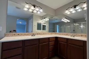 825 S Henry Ln, Gilbert, AZ 85296 - Photo 40
