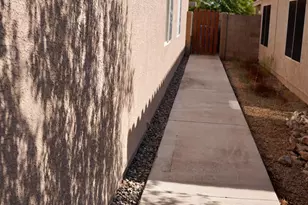 10705 W Montecito Ave, Phoenix, AZ 85037 - Photo 10