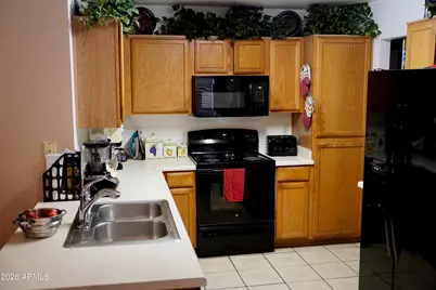 10705 W Montecito Avenue, Phoenix, AZ 85037 - Photo 6