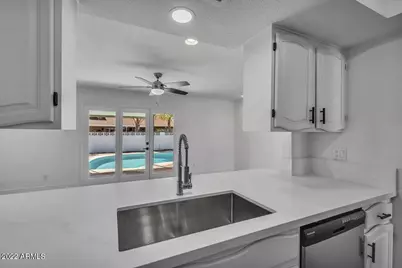 8207 E Montebello Avenue, Scottsdale, AZ 85250 - Photo 4