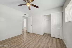 10217 N 37th Ave, Phoenix, AZ 85051 - Photo 14