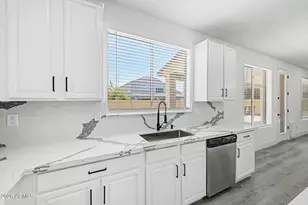 10925 W Davis Ln, Avondale, AZ 85323 - Photo 16