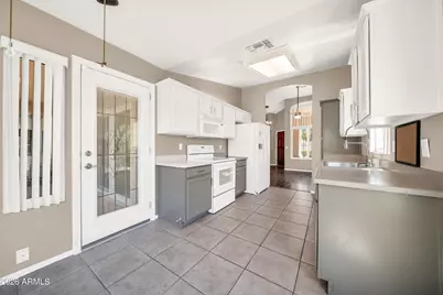8348 W Taro Lane, Peoria, AZ 85382 - Photo 14