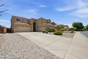 5797 E Dionysus Dr, Florence, AZ 85132 - Photo 2
