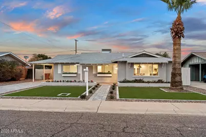 8638 E Highland Avenue, Scottsdale, AZ 85251 - Photo 1