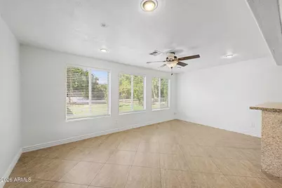 530 E Rose Lane, Phoenix, AZ 85012 - Photo 18
