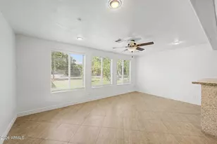 530 E Rose Ln, Phoenix, AZ 85012 - Photo 18