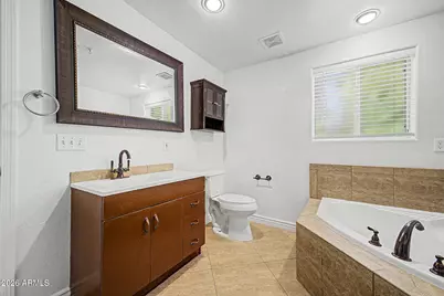 530 E Rose Lane, Phoenix, AZ 85012 - Photo 24