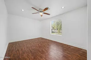 530 E Rose Ln, Phoenix, AZ 85012 - Photo 20