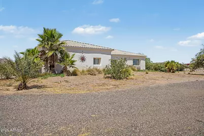 8716 N Thunderbird Road, Maricopa, AZ 85139 - Photo 4