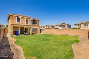 18103 W Smokey Dr, Surprise, AZ 85388 - Photo 30