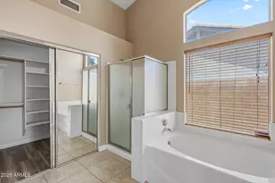 325 S Golden Key Dr, Gilbert, AZ 85233 - Photo 20