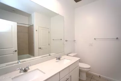 9210 W Willow Bend Lane, Phoenix, AZ 85037 - Photo 12