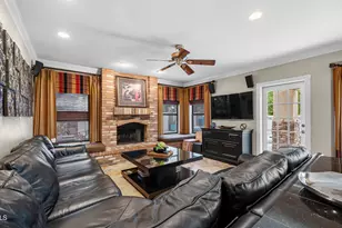 42 E Maria Ln, Tempe, AZ 85284 - Photo 12