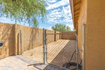 25510 W Pioneer Street, Buckeye, AZ 85326 - Photo 34