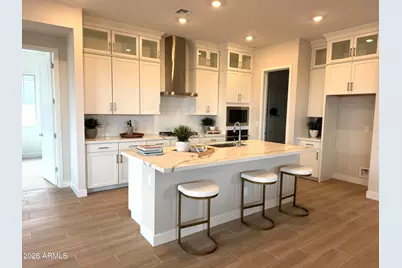 810 W Longwood Drive, Queen Creek, AZ 85140 - Photo 2