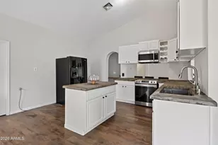 10002 S 47th Pl, Phoenix, AZ 85044 - Photo 8