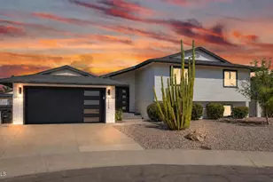 8614 E Monterey Way, Scottsdale, AZ 85251 - Photo 1