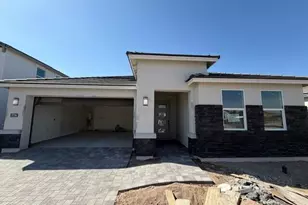 2726 E Agave Knoll Rd, Phoenix, AZ 85024 - Photo 2