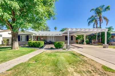 4113 E Minnezona Avenue, Phoenix, AZ 85018 - Photo 1