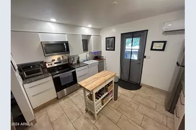 2103 S Granada Drive #Apt 8, Tempe, AZ 85282 - Photo 2