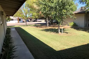 2103 S Granada Dr, Tempe, AZ 85282 - Photo 10