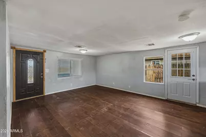 318 W 3rd Avenue, Casa Grande, AZ 85122 - Photo 2