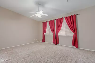 2206 W Fawn Drive, Phoenix, AZ 85041 - Photo 14