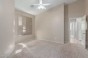 2206 W Fawn Dr, Phoenix, AZ 85041 - Photo 24